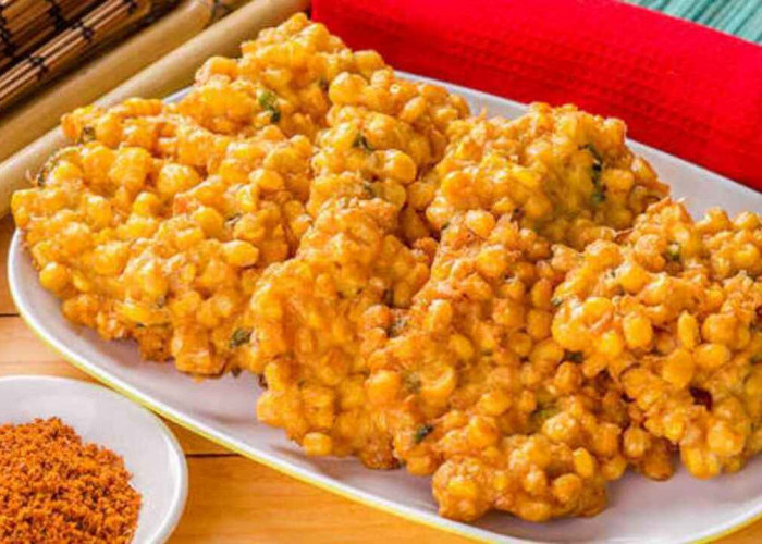 Bakwan Jagung : Camilan Tradisional yang Tetap Eksis di Tengah Gempuran Makanan Modern