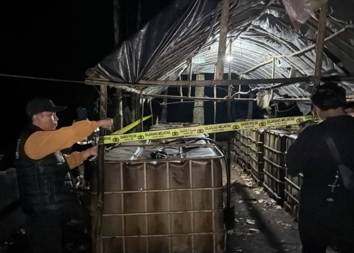 Polsek Babat Toman Bongkar Dua Lokasi Illegal Refinery di Musi Banyuasin