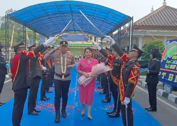 AKBP Helmy Tamaela Resmi Jabat Kapolres OKU