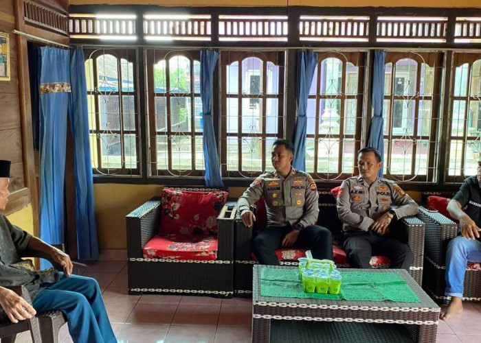 Kapolsek Batanghari Leko Silaturahmi dengan Tokoh Adat, Perkuat Sinergi Jaga Kamtibmas