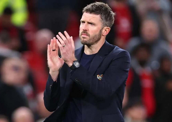 Michael Carrick Resmi Nahkodai Manchester United.