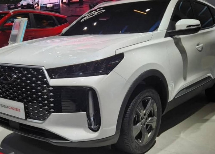 Chery Tiggo Cross Resmi Meluncur di IIMS 2025, Harga Mulai Rp 239,5 Juta!