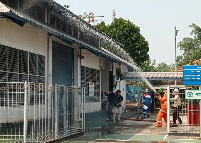 Api Berhasil Dipadamkan, PGN Area Palembang Gelar Simulasi Darurat Kebocoran Gas di Demang Lebar Daun