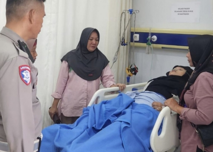 Salip Mobil, Dua Pelajar Alami Luka-Luka
