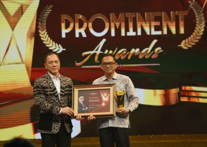 Pimpin Transformasi Berkelanjutan, Dirut PLN Raih Penghargaan The Prominent CEO of The Year