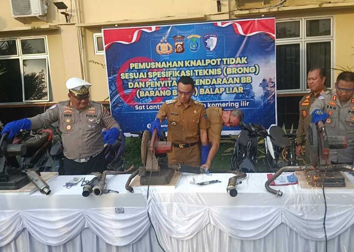 Satlantas Polres OKI Amankan 15 Unit Kendaraan Motor Tanpa Kelengkapan Surat Sah : Knalpot Brong Dimusnahkan