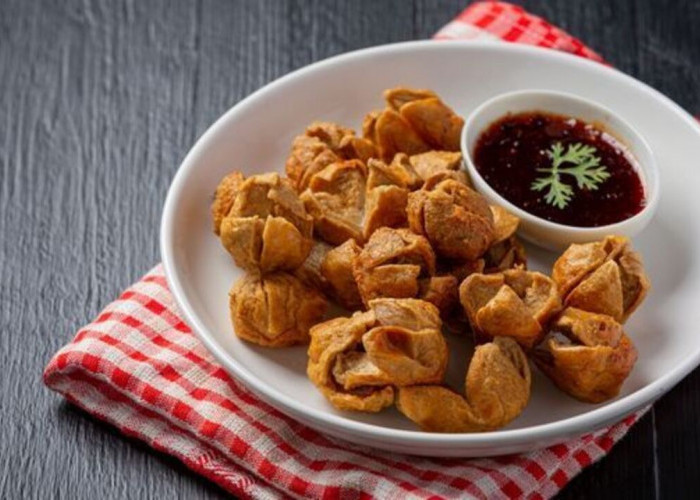 Fenomena Bakso Goreng : Camilan Gurih yang Menggoda Selera