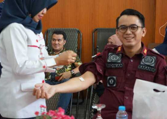 Peringati Hari Kemenkumham, Pegawai Kemenkumham Sumsel Lakukan Bakti Social Donor Darah