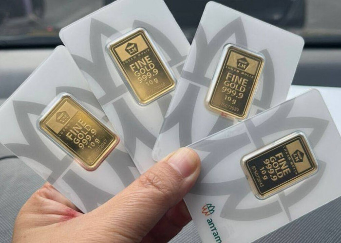 Harga Emas Jalan di Tempat, Meski Naik Tajam Secara Mingguan
