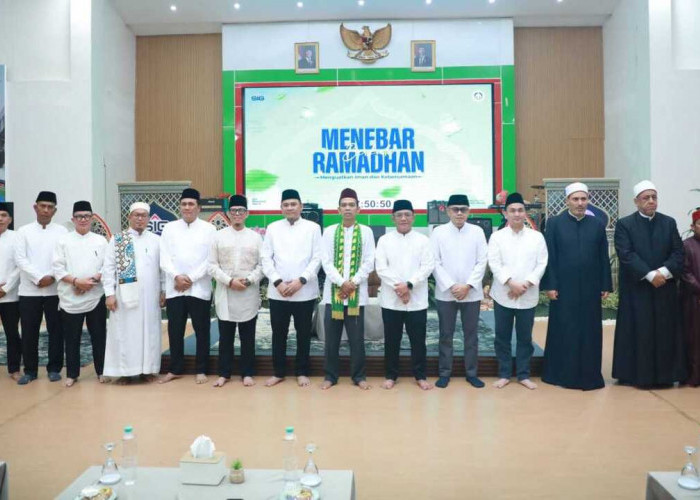 Semen Baturaja Gelar Buka Bersama Ustafz Abdul Somad