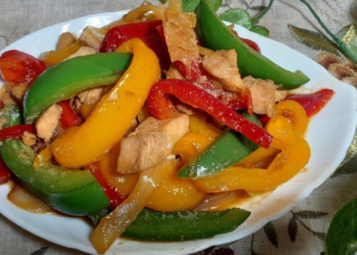 Tumis Paprika Campur Daging Ayam, Menu Sehat dan Lezat yang Kian Populer di Kalangan Urban