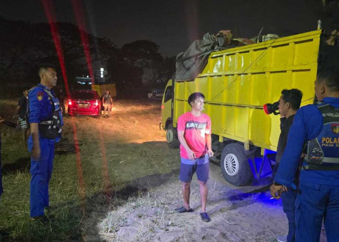 Polda Sumsel Gagalkan Penyelundupan 21 Ton Solar Ilegal di Perairan Gandus, Lima Pelaku Diamankan