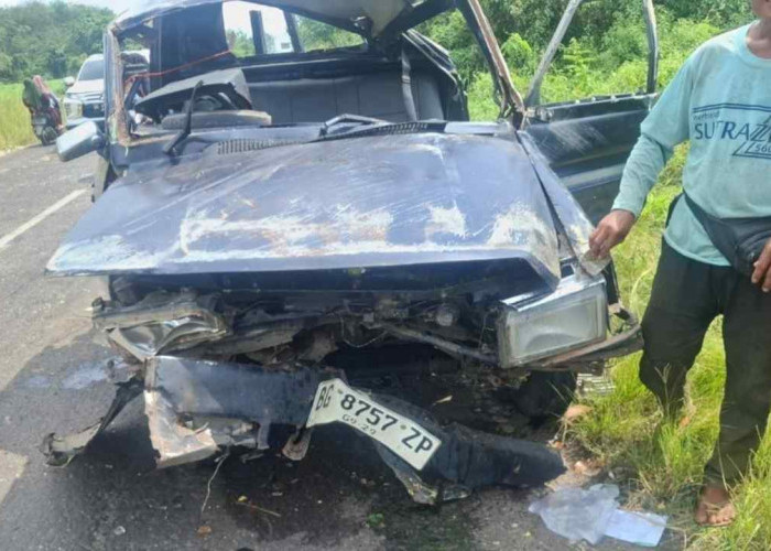 Kijang vs Truk, 2 Orang Luka Berat