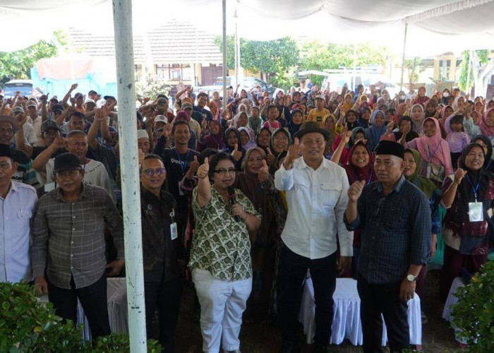 DPR RI dan BGN Gelar Sosialisasi Program MBG di Desa Mulyo Agung Sumsel 2025