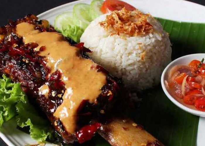 Iga Bakar Nasi Uduk : Perpaduan Sempurna Kuliner Nusantara yang Menggugah Selera