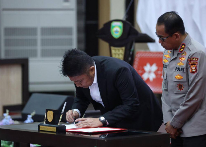 Gubernur Herman Deru Hibahkan Gedung Eks Samsat Palembang I untuk Dukung Tugas Ditlantas Polda Sumsel