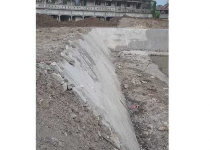 Baru Dibangun, Kolam Retensi RS Holindo Ambruk, Warga Pertanyakan Kualitas