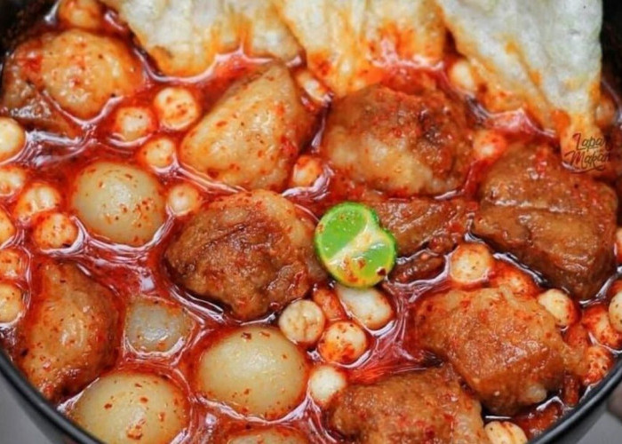 Bakso Aci Kuah Merah, Kuliner Pedas yang Kian Digemari Anak Muda