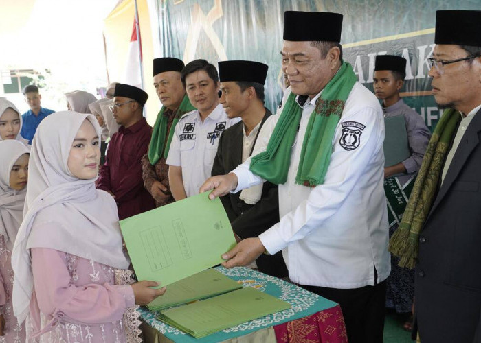 Ajak Dukung Program Pembangunan dan Salurkan Sumur Bor Untuk Santri
