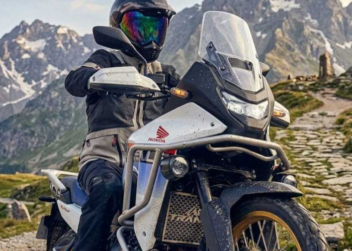 Motor Touring, Honda XL750 Transalp  Mesin Ganas Teknologi Canggih Cocok Bertualang.