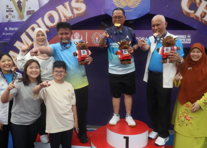 Pertandingan Seru, Gubernur Herman Deru Raih Juara II Tenis Meja Kepala Daerah PORNAS XVII KORPRI