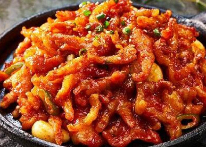 Dakbal Makin Merebak : Kuliner Pedas Korea yang Kian Diminati Pecinta Makanan Ekstrem di Indonesia