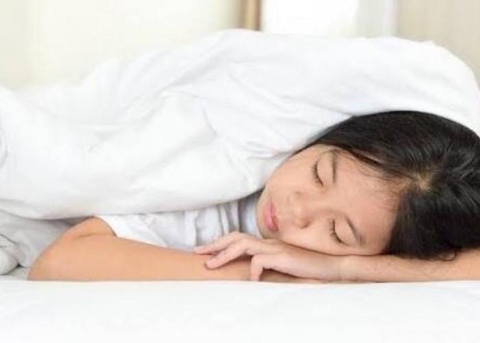 Tidur Tengkurap: Manfaat dan Risikonya bagi Kesehatan Tubuh