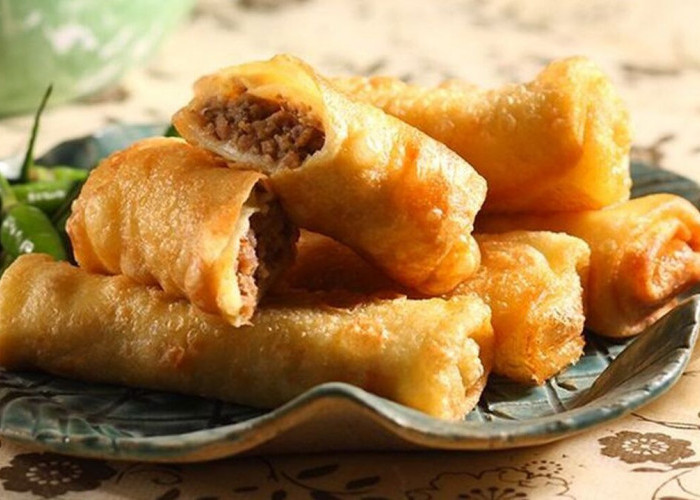 Sosis Solo, Cita Rasa Tradisional yang Tetap Bertahan di Tengah Modernisasi