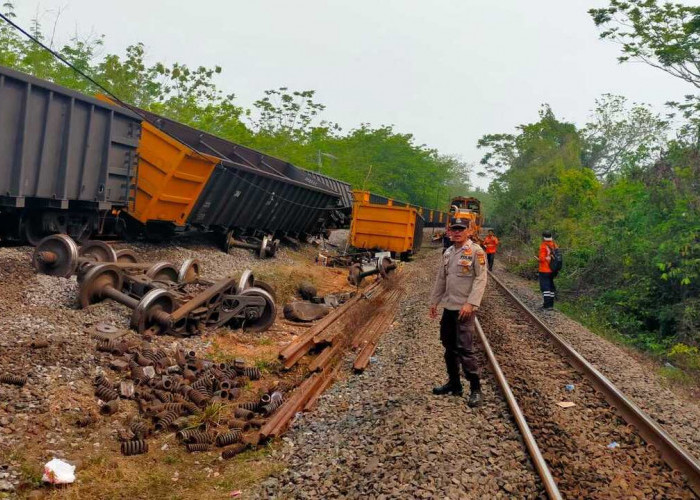 KAI Lanjutkan Pemulihan Operasional Stasiun Talang Baru