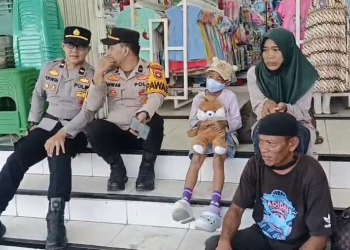 Demi Pulang Kampung, Keluarga Ini Jalan Kaki 3 Bulan dari Surabaya ke Muba