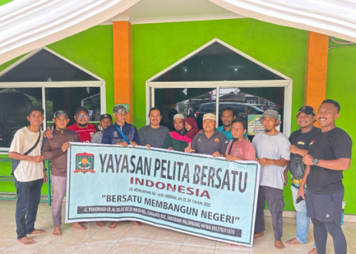 Peringati HUT RI, Eks Napiter Palembang Ramai-ramai Pasang Bendera Merah Putih