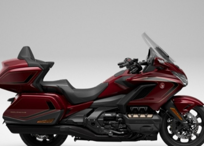 Honda GL1800 Gold Wing, Motor Touring Premium dengan Pencahayaan Modern dan Desain Presisi