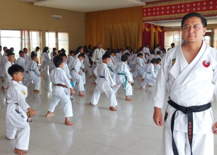 Ratusan Karateka INKADO Sumatera Selatan Ikuti Ujian Kenaikan Sabuk