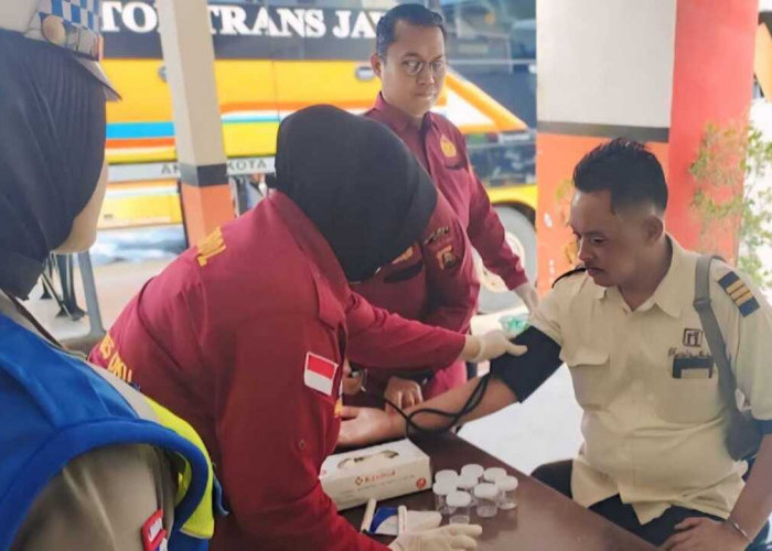 Belasan Sopir AKAP Diperiksa Kesehatannya Oleh Polres OKU