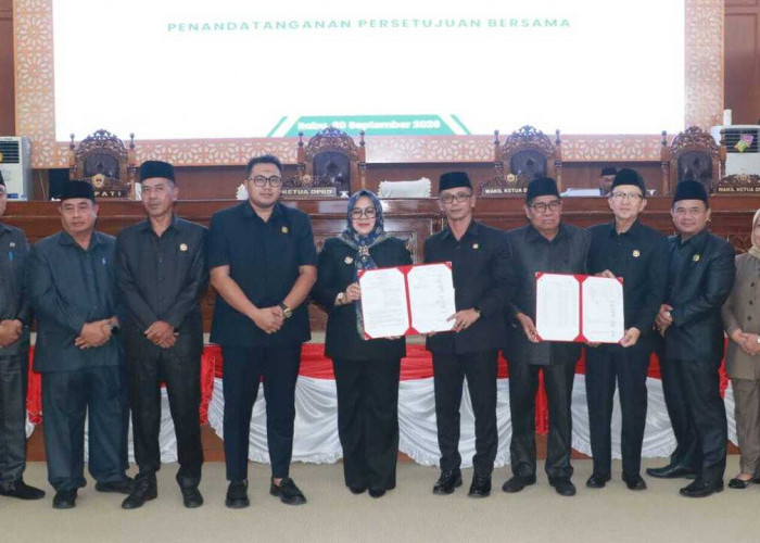 Sepakat Teken Raperda Perubahan APBD Rp2,5 Triliun