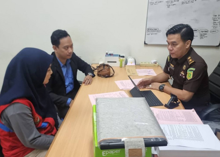 Kejari Muba Gelar Penyerahan Tahap II Tersangka Korupsi KUR Fiktif Bertepatan dengan Puncak Peringatan HBA ke-