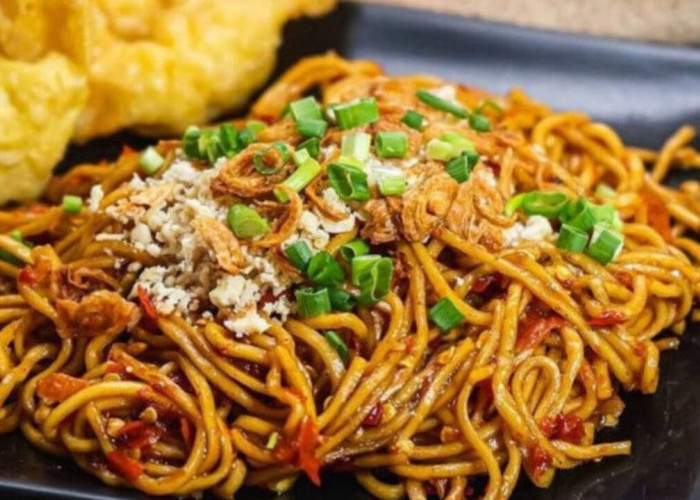 Mie Gacoan : Fenomena Kuliner Murah Meriah yang Mengguncang Selera Anak Muda Indonesia