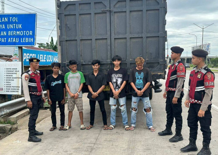 Lima Pelaku diduga Pungli di Simpang Tol Keramasan diamankan Polisi