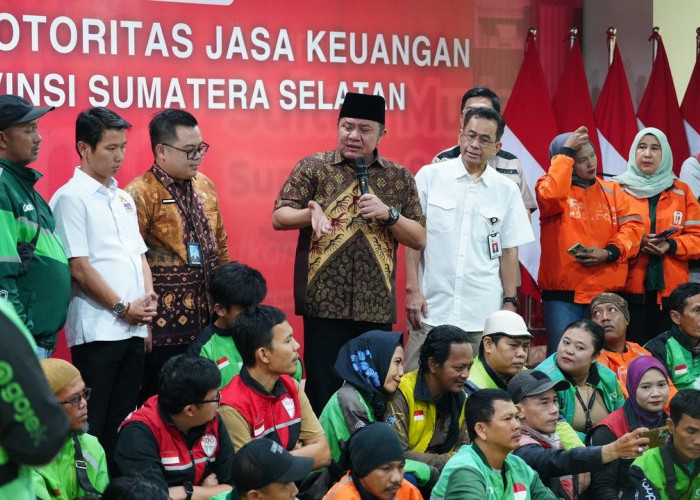 Peduli Masyarakat Terdampak Karhutla, Sultan Muda Sumsel Salurkan Bantuan Beras