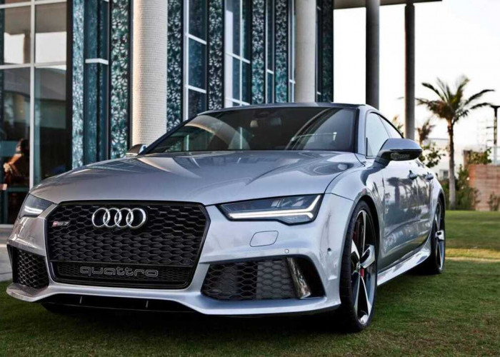 Audi RS 7 Performance Florett Silver: Elegan di Luar, Brutal di Dalam! 