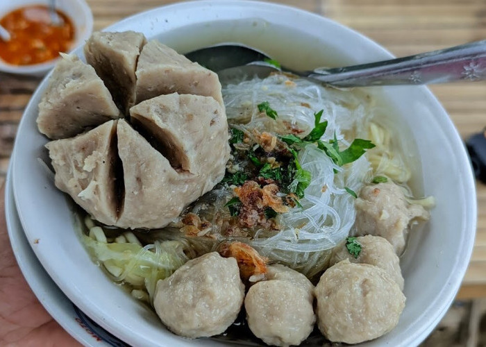 Bakso Urat, Kuliner Favorit yang Tak Lekang oleh Waktu