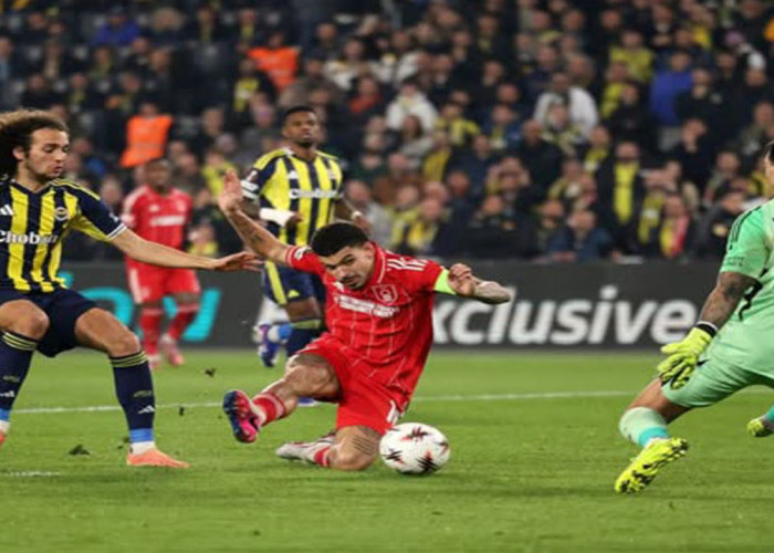 Hasil Nottingham Forest vs Fenerbahçe 1-2: Forest Lolos Dramatis ke 16 Besar Europa League.