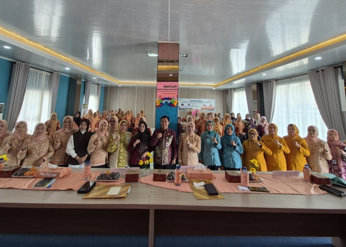 Dorong Kemandirian Perempuan Lewat Florist dan Hidroponik