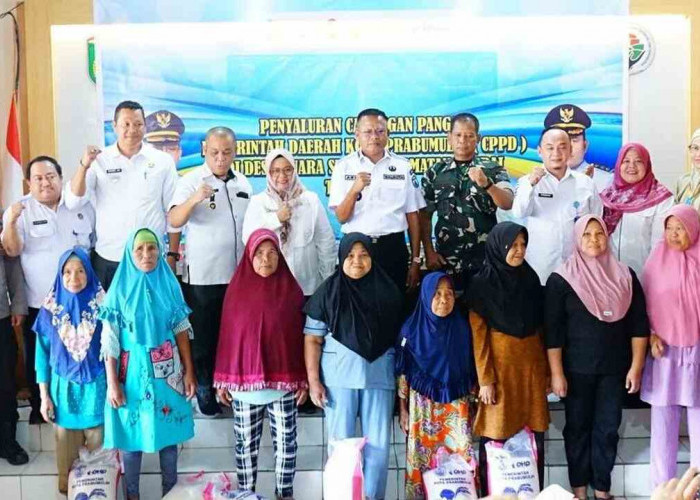 Tegaskan Komitmen Jaga Ketahanan Pangan, Cak Arlan Distribusikan 10 Ton Beras CPPD ke Warga Cambai Prabumulih