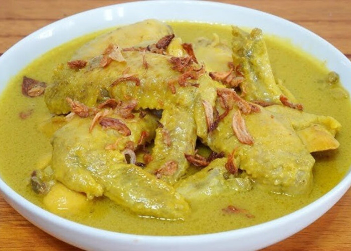 Opor Ayam, Hidangan Tradisional yang Selalu Hadir di Momen Istimewa