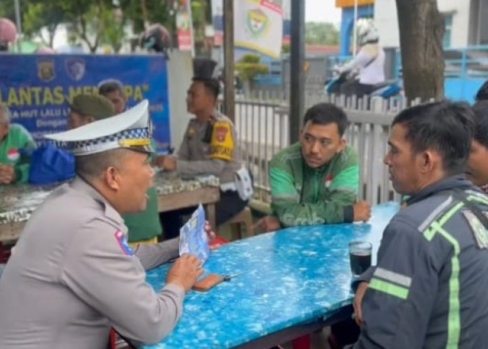 Polantas Ngopi Bareng Ojol  Muara Enim