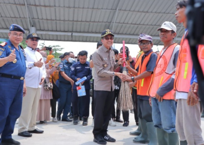 Program Padat Karya, 147 Warga di Pelabuhan Boom Baru Palembang Dapat Kerja, Segini Gajinya…
