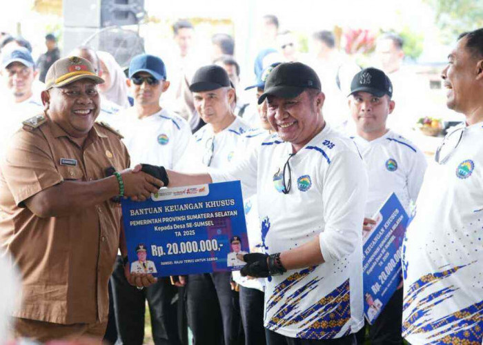 Gubernur Herman Deru Gelontorkan Bantuan Rp 57,1M untuk Percepat Pemerataan Pembangunan 2.856 Desa Se-Sumsel