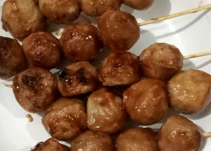 Manis Gurih, Bakso Bakar Rumahan  Camilan Sederhana dengan Rasa Istimewa
