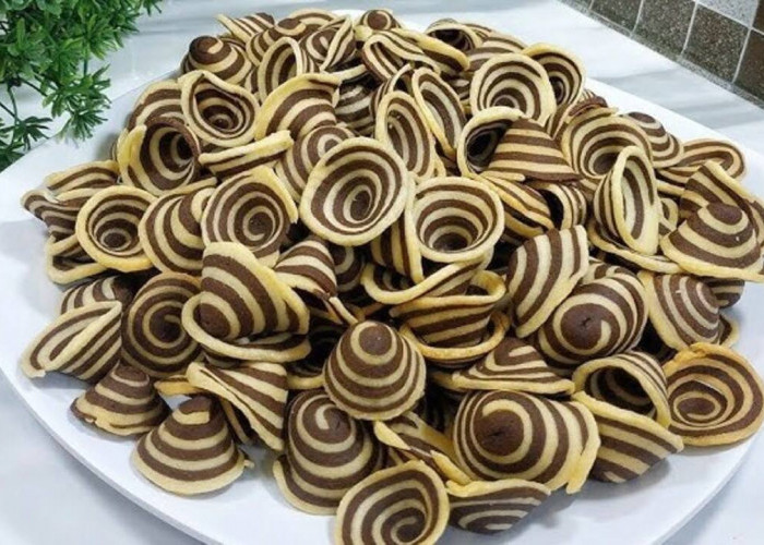 Kuping Gajah, Camilan Tradisional yang Kembali Naik Daun di Tengah Gempuran Snack Modern